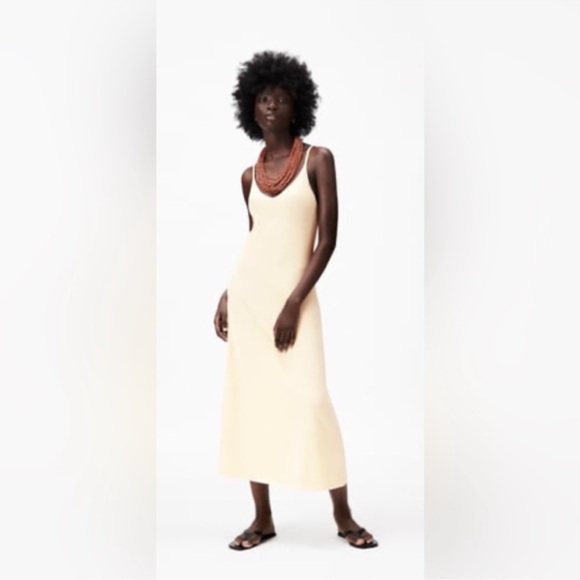 Zara Multiple beaded strands necklace, terracotta and red colors - Picture 3 of 4